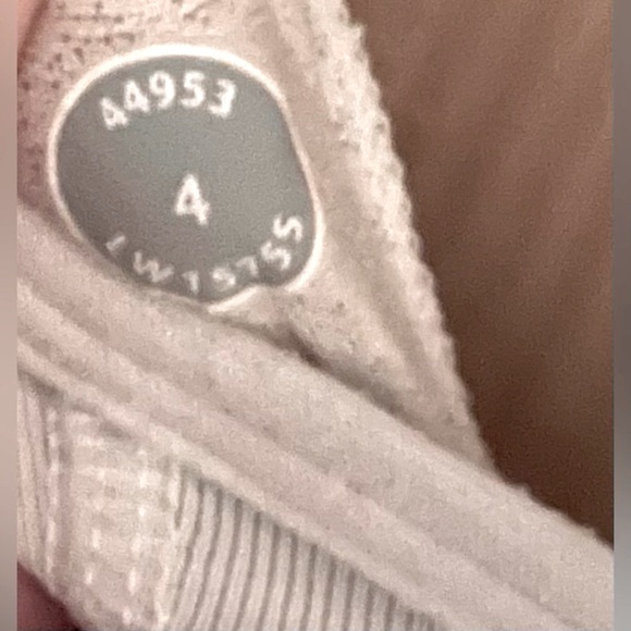 Lululemon No Limits Tank - Picture 5 of 5